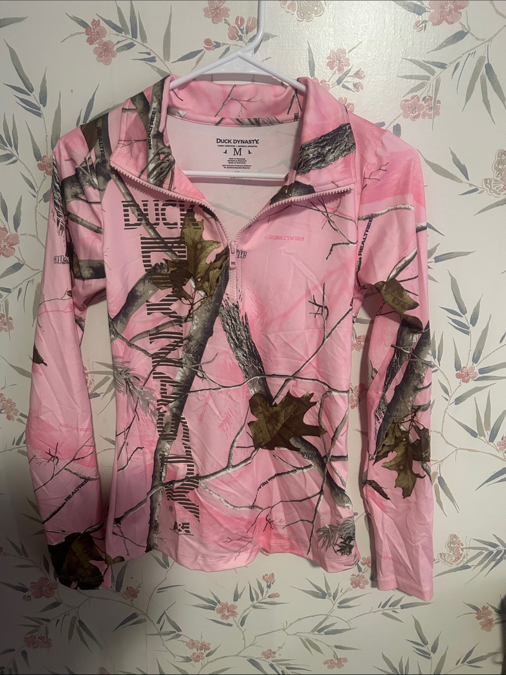 Realtree Pink Camo Half-Zip Performance pull over